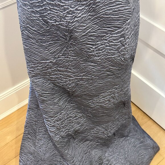 Teri Jon Rickie Freeman Women’s Slate Textured Off Shoulder Gown Size 4 - Picture 6 of 7